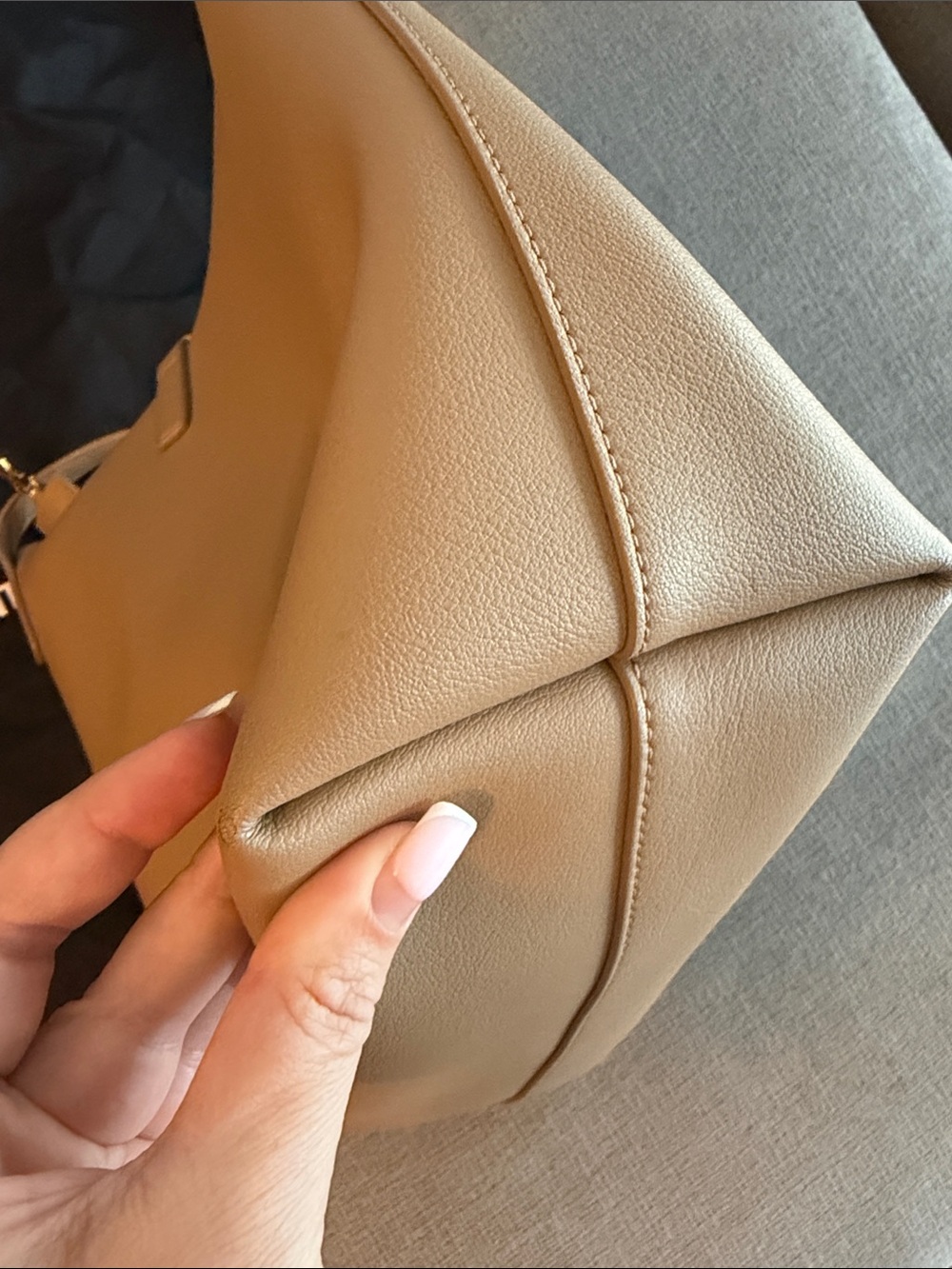 Saint Laurent East West Tote in Brick Leather Taupe - Picture 10 of 10